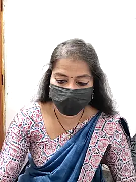 Snapshot of tamil_Sigappu_Roja chatting on 04/03/26, 12:52 tamil Sigappu Roja online show from 04/03/26, 12:52