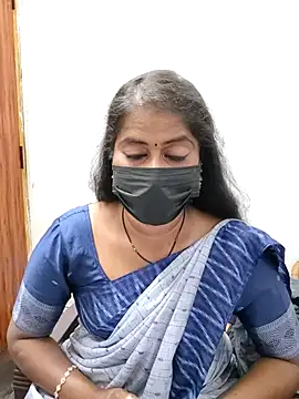 Snapshot of tamil_Sigappu_Roja chatting on 04/17/26, 12:52 tamil Sigappu Roja online show from 04/17/26, 12:52