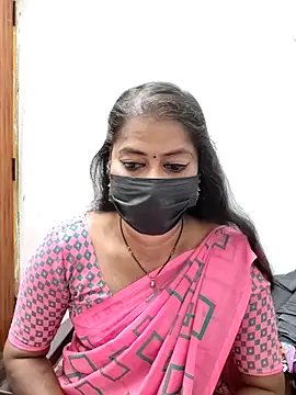 Snapshot of tamil_Sigappu_Roja chatting on 04/21/26, 12:45 tamil Sigappu Roja online show from 04/21/26, 12:45