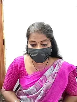 Snapshot of tamil_Sigappu_Roja chatting on 04/22/26, 01:01 tamil Sigappu Roja online show from 04/22/26, 01:01
