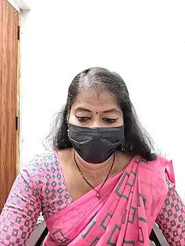 Snapshot of tamil_Sigappu_Roja chatting on 06/10/26, 12:33 tamil Sigappu Roja online show from 06/10/26, 12:33