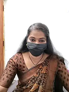 Snapshot of tamil_Sigappu_Roja chatting on 07/29/26, 12:42 tamil Sigappu Roja online show from 07/29/26, 12:42