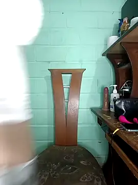 Bigtiti01 online show from 10/10/25, 09:58