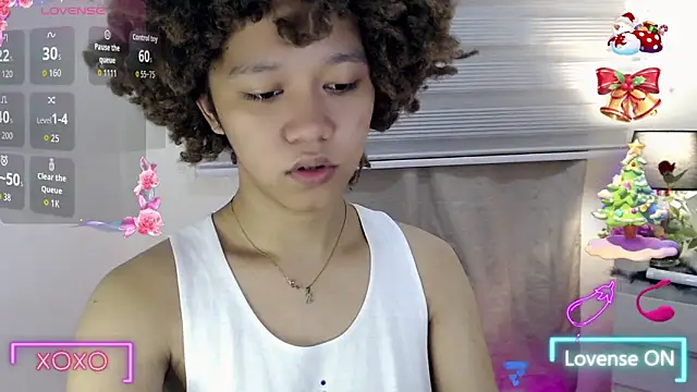 Snapshot of 9INCHESHARDCOCK chatting on 12/05/25, 06:44 9INCHESHARDCOCK online show from 12/05/25, 06:44