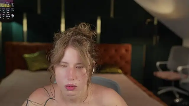 BadAfina online show from 09/18/25, 10:28