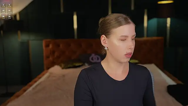 BadAfina online show from 10/02/25, 07:37