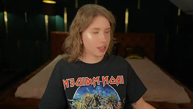 BadAfina online show from 10/08/25, 10:24