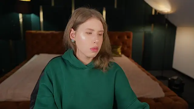 BadAfina online show from 10/09/25, 10:24