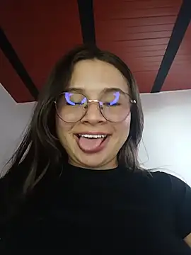 Isa Acosta online show from 05/15/26, 10:17