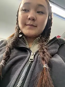 KissMeEva online show from 09/24/25, 02:09