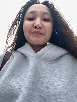 KissMeEva online show from 10/05/25, 09:07