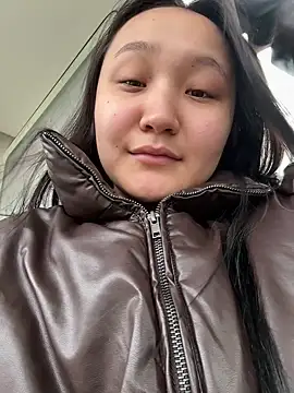 KissMeEva online show from 10/19/25, 08:37