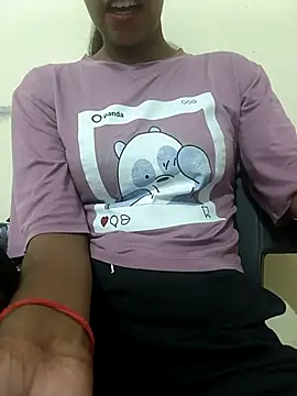 Snapshot of Alia-00 chatting on 09/20/25, 03:40 Alia-00 online show from 09/20/25, 03:40