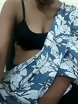 Snapshot of Alia-00 chatting on 10/03/25, 04:31 Alia-00 online show from 10/03/25, 04:31