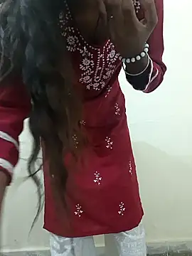 Snapshot of Alia-00 chatting on 10/27/25, 03:54 Alia-00 online show from 10/27/25, 03:54