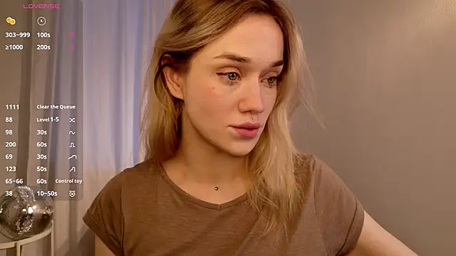 Snapshot of DiscoPotato chatting on 10/10/25, 12:26 DiscoPotato online show from 10/10/25, 12:26