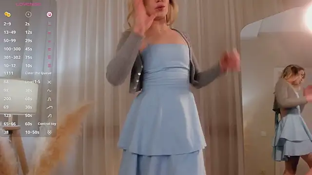 Snapshot of DiscoPotato chatting on 11/16/25, 12:44 DiscoPotato online show from 11/16/25, 12:44