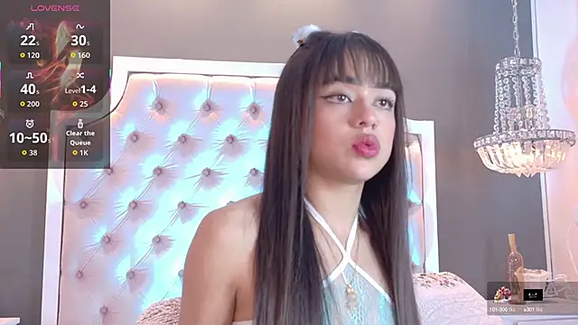 TifannyWolf  online show from 09/17/25, 05:31