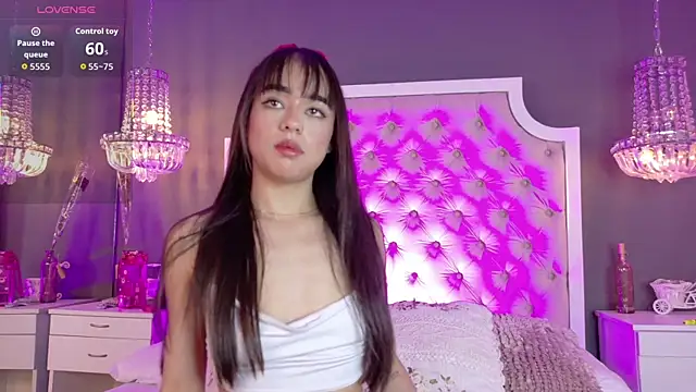 TifannyWolf  online show from 09/30/25, 04:06