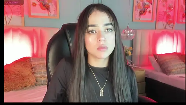 TifannyWolf  online show from 11/15/25, 03:15