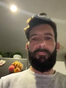 Snapshot of Michel_huge chatting on 11/02/25, 07:11 Michel huge online show from 11/02/25, 07:11