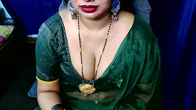 QUEEN SAKHI- online show from 03/10/26, 09:47
