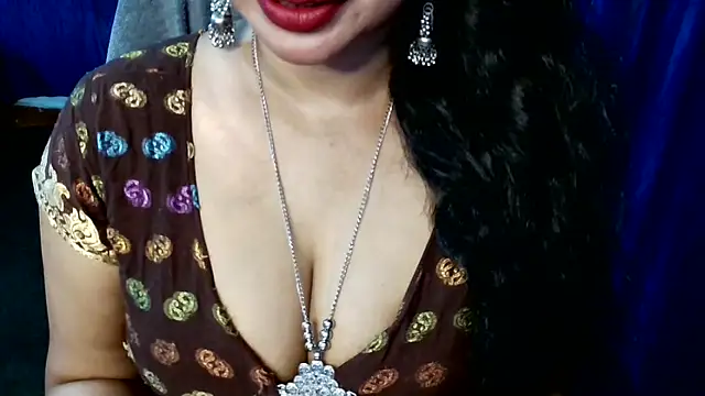 QUEEN SAKHI- online show from 04/15/26, 08:43