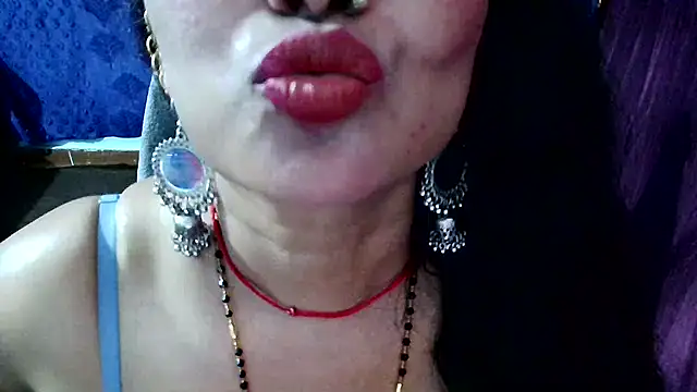QUEEN SAKHI- online show from 06/06/26, 07:24