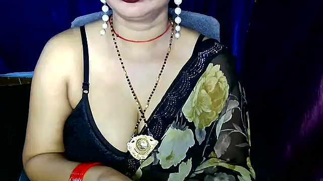 QUEEN SAKHI- online show from 06/09/26, 08:37
