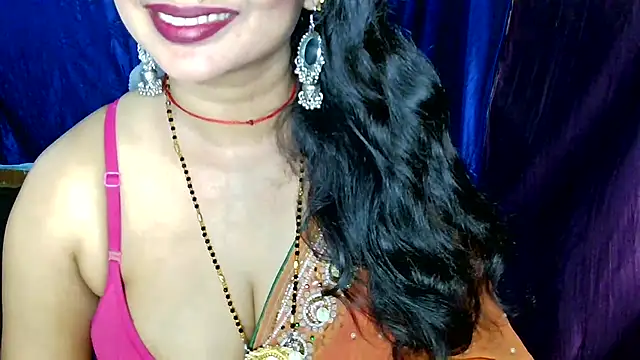 QUEEN SAKHI- online show from 06/10/26, 09:08