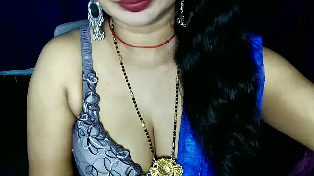 QUEEN SAKHI- online show from 06/15/26, 06:10