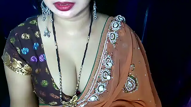 QUEEN SAKHI- online show from 07/25/26, 04:32