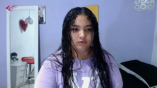 penelope gucci1 online show from 10/08/25, 12:03