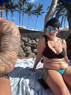 Snapshot of backdoorgalore4you chatting on 11/09/25, 10:24 backdoorgalore4you online show from 11/09/25, 10:24