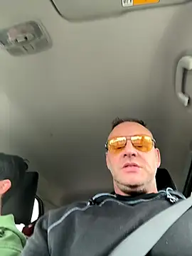 Snapshot of backdoorgalore4you chatting on 11/16/25, 11:49 backdoorgalore4you online show from 11/16/25, 11:49