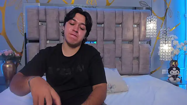 EmilyANDrew  online show from 09/13/25, 04:45