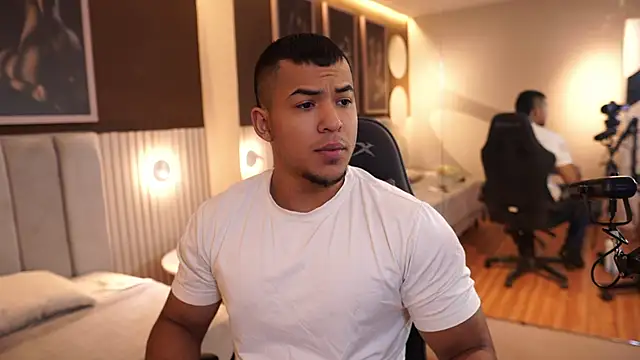 Thiago Valente online show from 10/01/25, 12:44