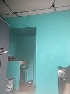 Snapshot of marinita13 chatting on 11/04/25, 12:48 marinita13 online show from 11/04/25, 12:48