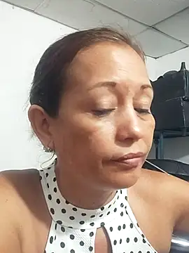 Snapshot of marinita13 chatting on 12/02/25, 10:16 marinita13 online show from 12/02/25, 10:16