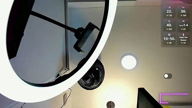 samantamilk6 online show from 10/23/25, 11:31