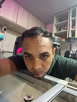 Snapshot of Alejand276765 chatting on 10/20/25, 10:32 Alejand276765 online show from 10/20/25, 10:32