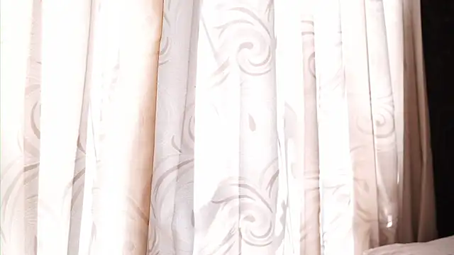 Snapshot of Ariaa_Isabell chatting on 12/03/25, 07:01 Ariaa Isabell online show from 12/03/25, 07:01