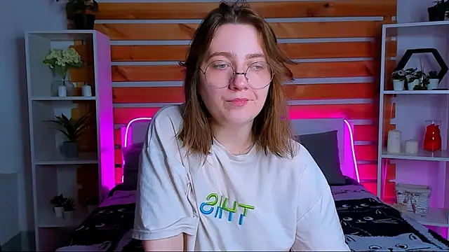 Tara Grainn online show from 09/10/25, 01:16