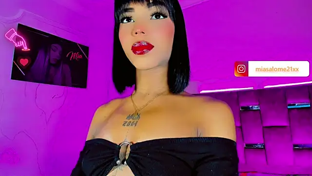 Snapshot of LADY-HOT-SEXY- chatting on 12/18/25, 03:01 LADY-HOT-SEXY- online show from 12/18/25, 03:01