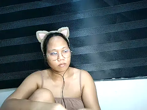Snapshot of SpankyMyAss69 chatting on 04/15/26, 03:52 SpankyMyAss69 online show from 04/15/26, 03:52