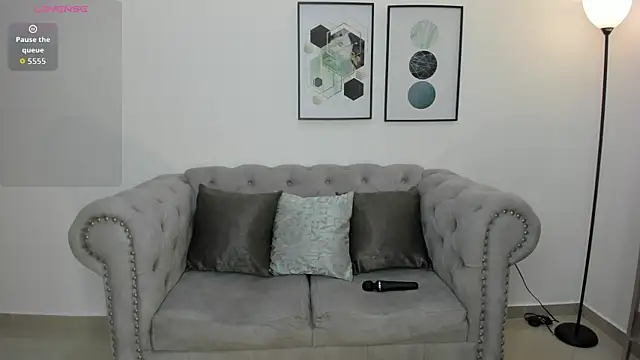 Snapshot of July_Adams chatting on 05/18/26, 04:07 July Adams online show from 05/18/26, 04:07