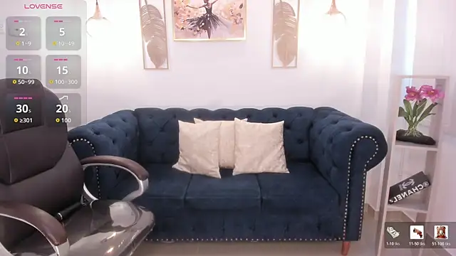 July Adams online show from 07/26/26, 07:54