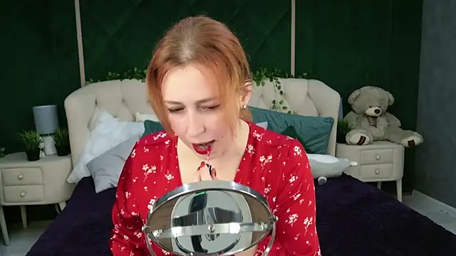 Evie Bennet online show from 10/06/25, 10:45