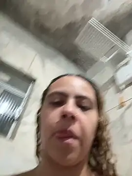 Chloe Leaozinho online show from 06/09/26, 11:49