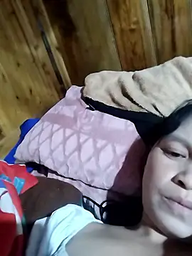 Snapshot of Tiyir597 chatting on 01/12/26, 04:12 Tiyir597 online show from 01/12/26, 04:12